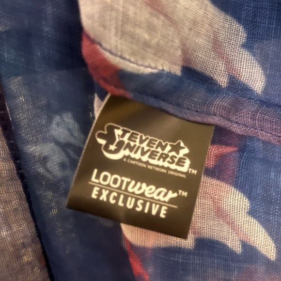 Steven Universe infinity scarf and pin! Brand new, never worn! - Picture 2 of 7